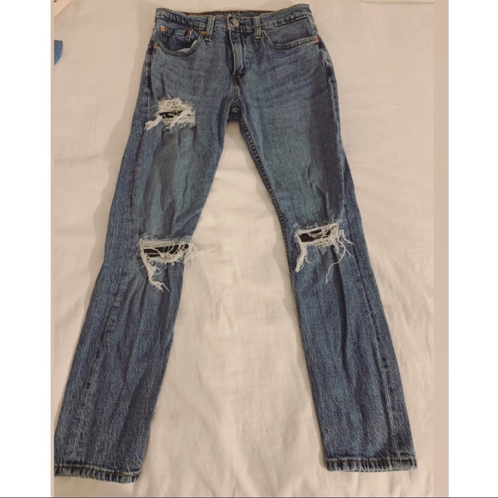 Levi’s 512 distressed jeans